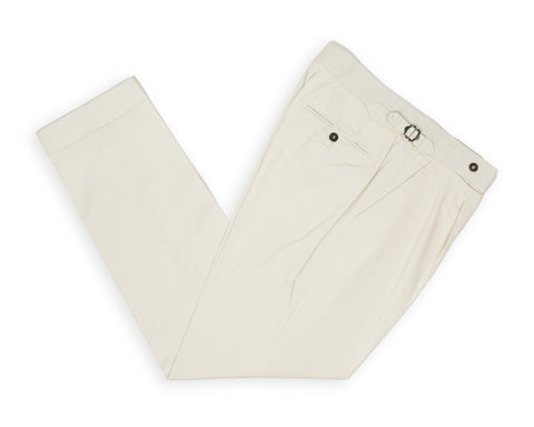 Ströms x Manolo - Sand High Rise Pleated Cotton Trousers 50